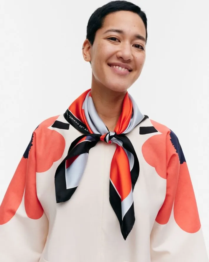 Marimekko Lauhtua Heijastus Unikko Silk Scarf<Woman Scarves
